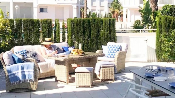 Hier ist Ihr neues Haus mitten im Paradies an der Costa Blanca
