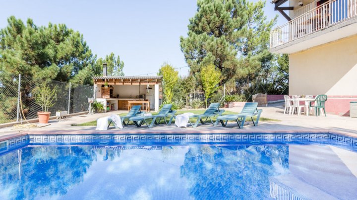 Espagne Costa Brava maison de vacances avec piscine privée près de Lloret de Mar à vendre