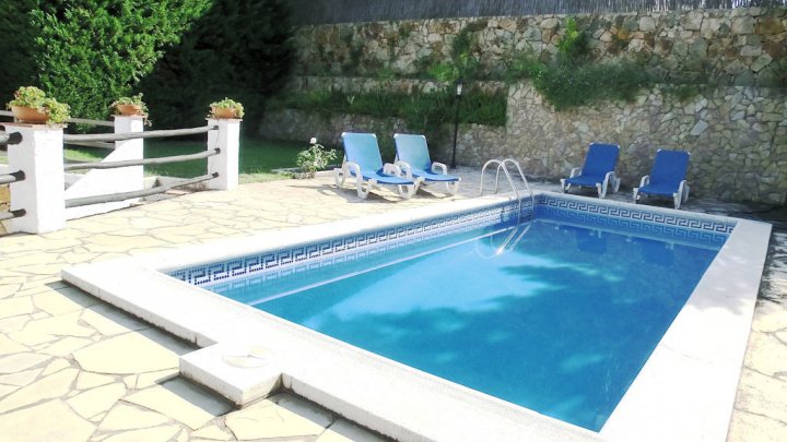 Spanien Ferienhaus Costa Brava mit privatem Pool bei Lloret de Mar zu verkaufen