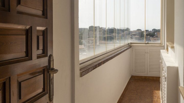 Spain beach apartment with sea views for sale in l'Escala on the Costa Brava
