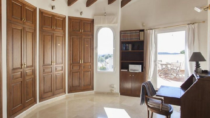Beautiful villa with private pool and sea views for sale in Spain Costa Blanca Altea