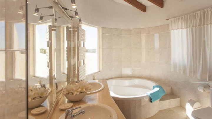 Beautiful villa with private pool and sea views for sale in Spain Costa Blanca Altea