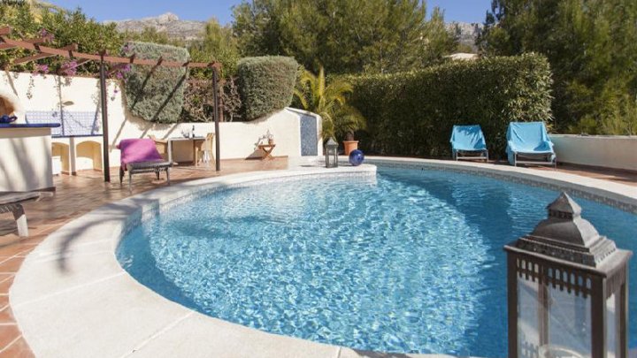 Beautiful villa with private pool and sea views for sale in Spain Costa Blanca Altea