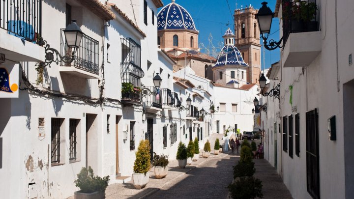 Beautiful villa with private pool and sea views for sale in Spain Costa Blanca Altea