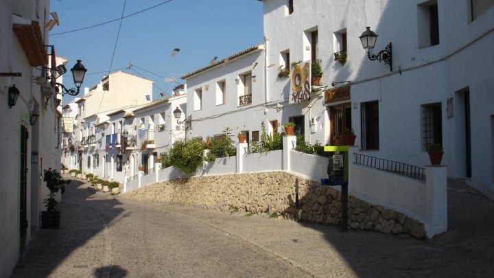 Beautiful villa with private pool and sea views for sale in Spain Costa Blanca Altea