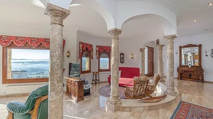 Villa de rêve avec vue spectaculaire sur la baie de Roses