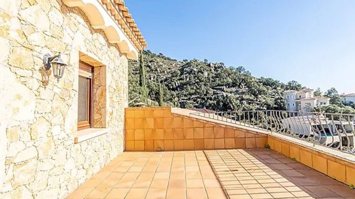Villa de rêve avec vue spectaculaire sur la baie de Roses