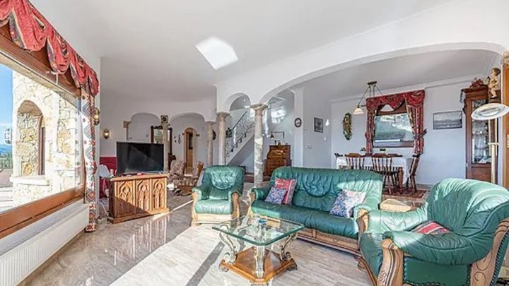 Villa de rêve avec vue spectaculaire sur la baie de Roses