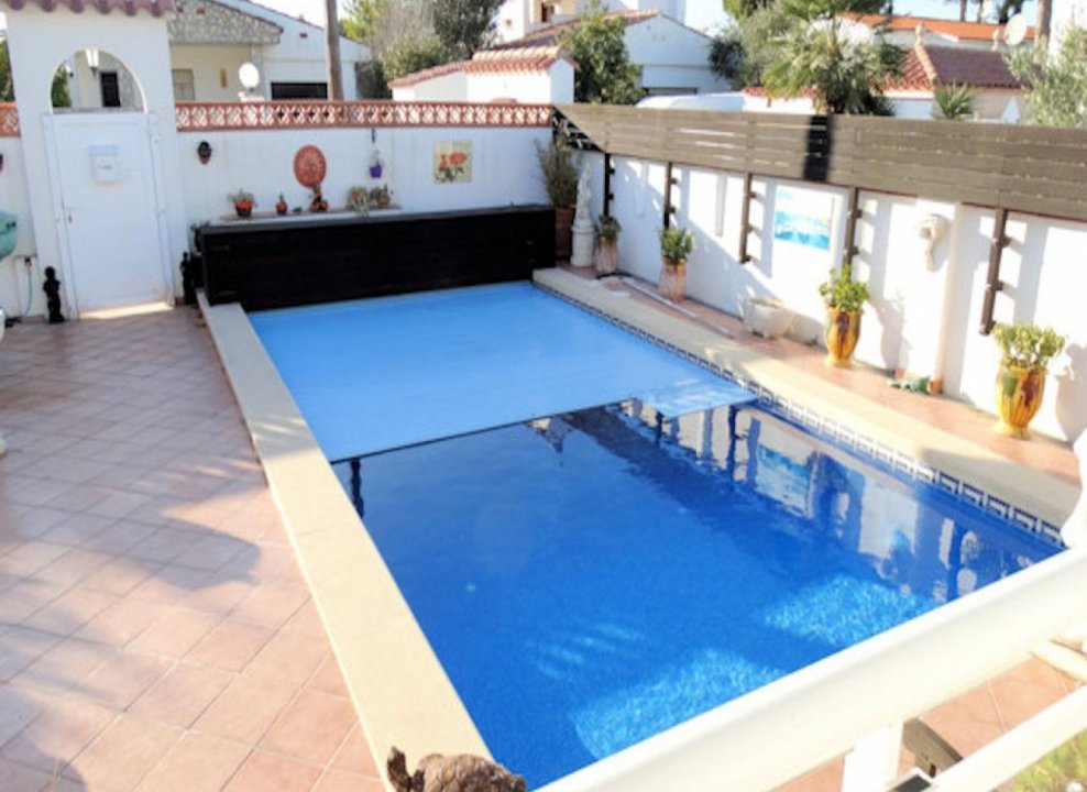 Spanien Costa Brava Ferienhaus privater Pool in L`Escala