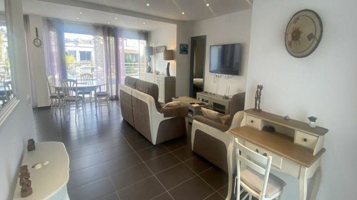 Empuriabrava Ferienhaus am Kanal mit privatem Pool und Bootsplatz 12m