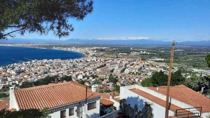 Exklusives Ferienhaus in Roses - Spanien - privater Pool - Meerblick zu verkaufen