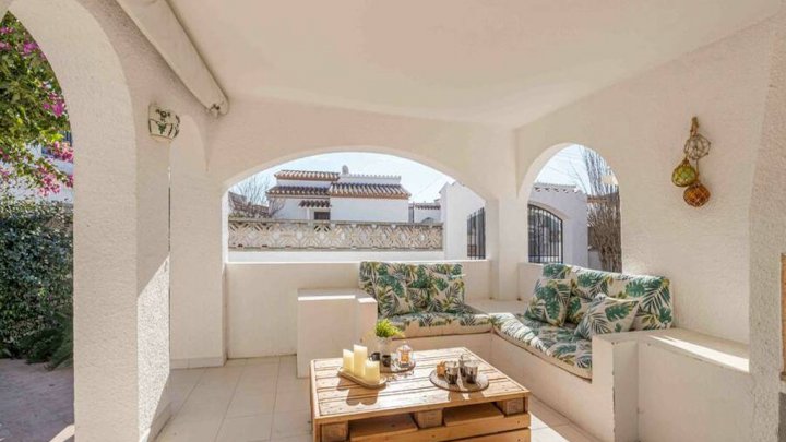 Maison de vacances rénovée à Empuriabrava - avec licence touristique - à vendre