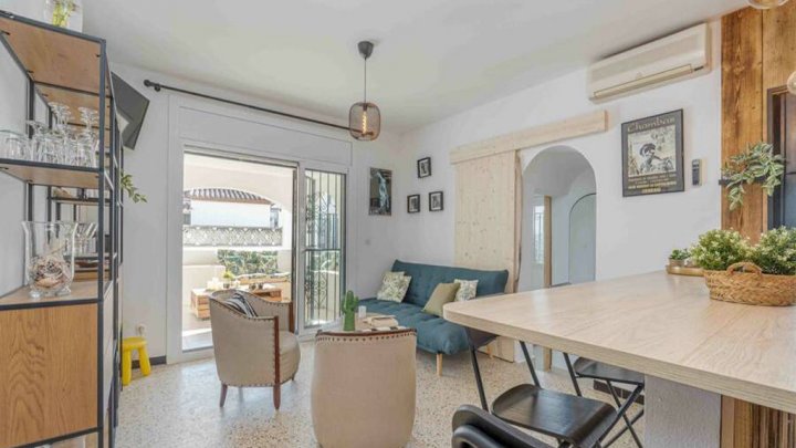 Maison de vacances rénovée à Empuriabrava - avec licence touristique - à vendre