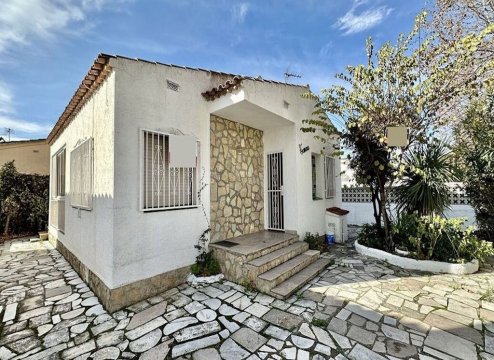 Empuriabrava ebenerdiges Ferienhaus kaufen