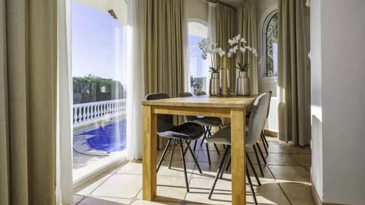 Maison de vacances avec piscine privée en Espagne - Costa Brava - Roses à vendre