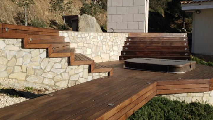 Zu verkaufen: Mediterranes Anwesen mit Panoramablick auf die Bucht von Roses 
