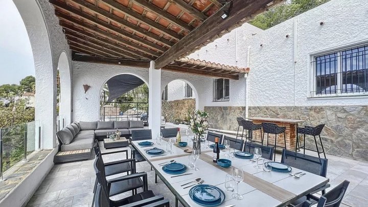 Propriété de luxe méditerranéenne avec vue imprenable sur la mer à vendre