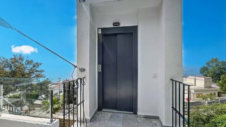 Propriété de luxe méditerranéenne avec vue imprenable sur la mer à vendre