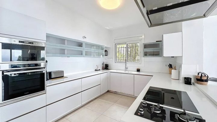 Propriété de luxe méditerranéenne avec vue imprenable sur la mer à vendre