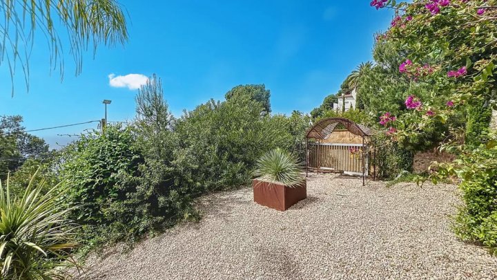 Propriété de luxe méditerranéenne avec vue imprenable sur la mer à vendre