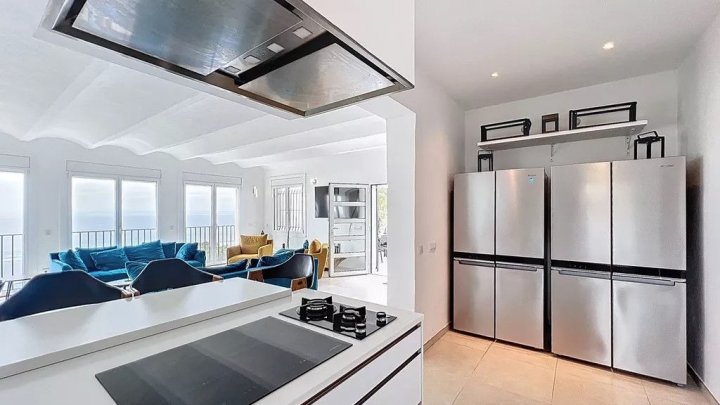 Propriété de luxe méditerranéenne avec vue imprenable sur la mer à vendre