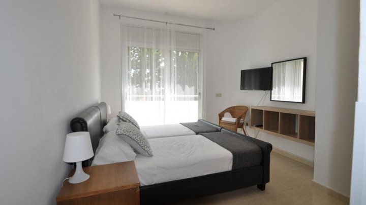 Villa de rêve avec vue sur la mer et licence touristique à Serra Brava