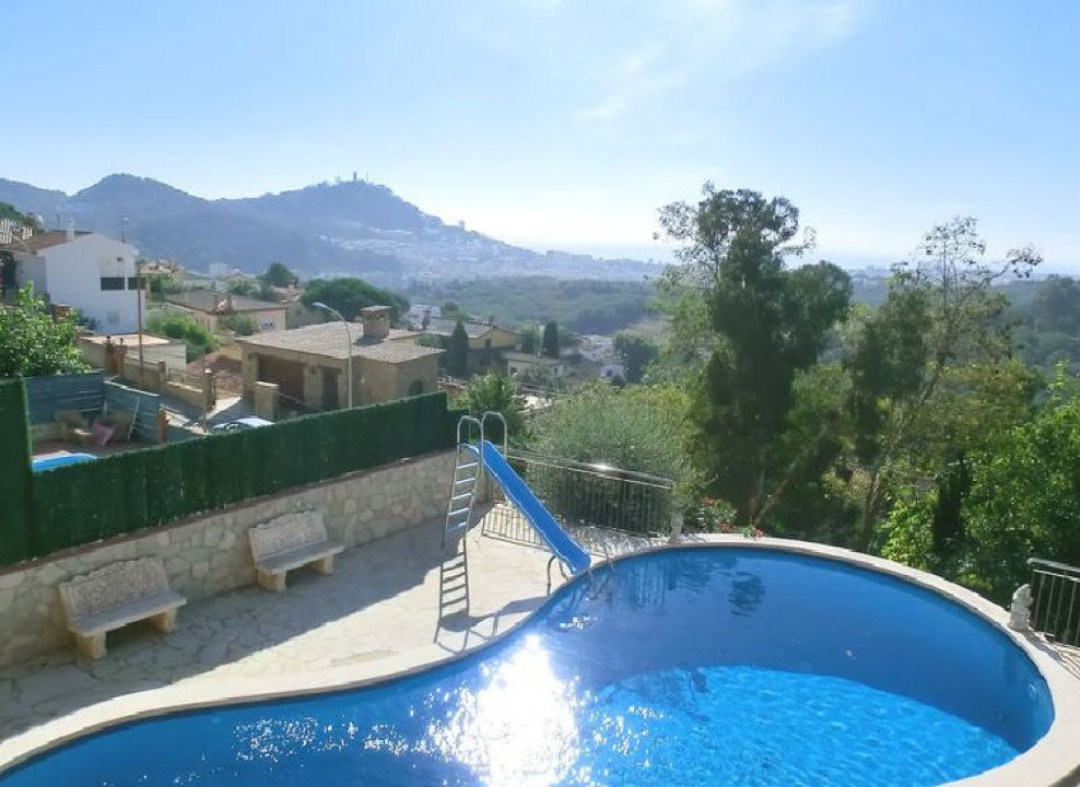 Großes Ferienhaus in Blanes zu verkaufen