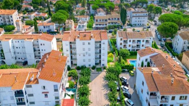 Charmante Erdgeschosswohnung mit Parkplatz in L’Escala - Costa Brava - Spanien