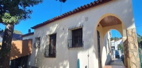 Freistehendes Ferienhaus in L’Escala an der Costa Brava