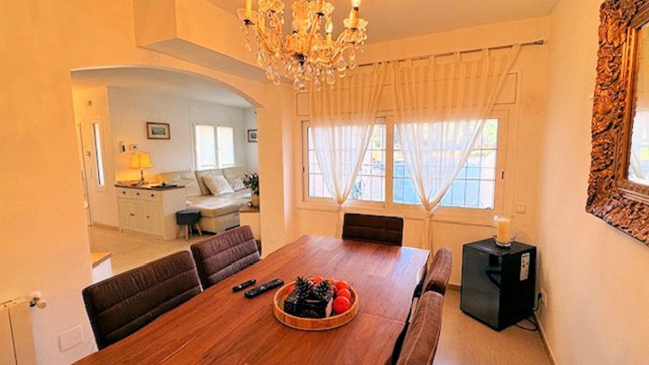 Ferienhaus in l'Escala an der Costa Brava mit privatem Pool – erleben Sie mediterranes Lebensgefühl pur!