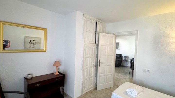 Traumhafte Ferienvilla in L’Escala – Zwei Wohneinheiten, Pool, Jacuzzi & Meerblick