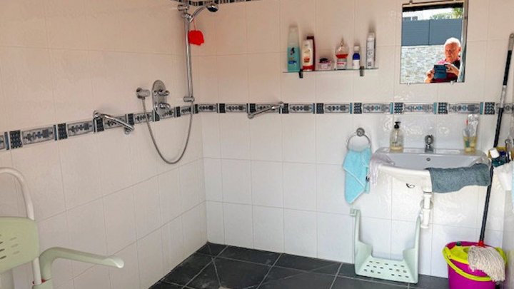 Traumhafte Ferienvilla in L’Escala – Zwei Wohneinheiten, Pool, Jacuzzi & Meerblick