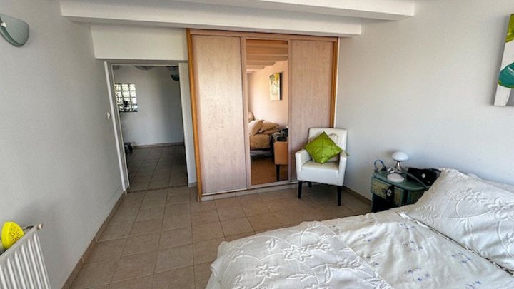 Traumhafte Ferienvilla in L’Escala – Zwei Wohneinheiten, Pool, Jacuzzi & Meerblick