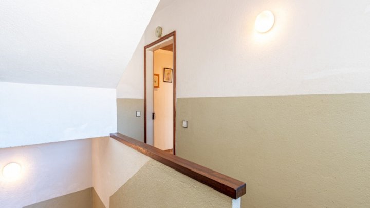 Sea view apartment for sale in Spain on the Costa Brava in the resort of Roses