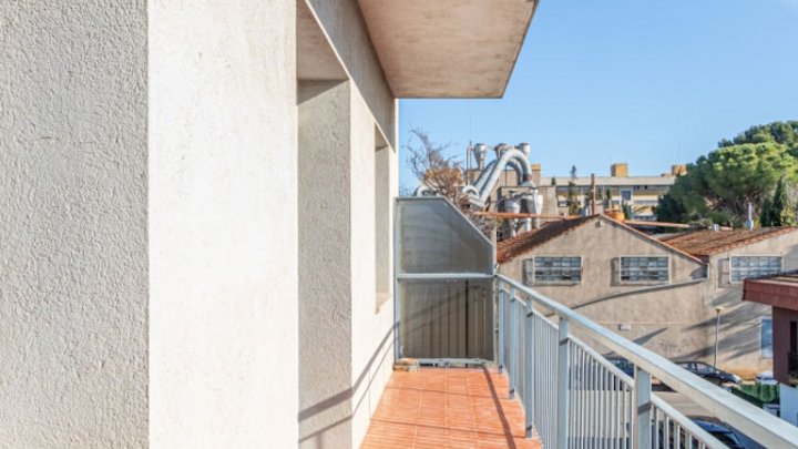 Edificio de apartamentos en venta en Figueres, Cataluña