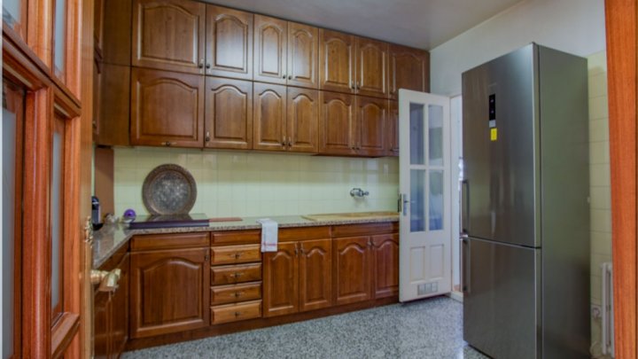 Edificio de apartamentos en venta en Figueres, Cataluña