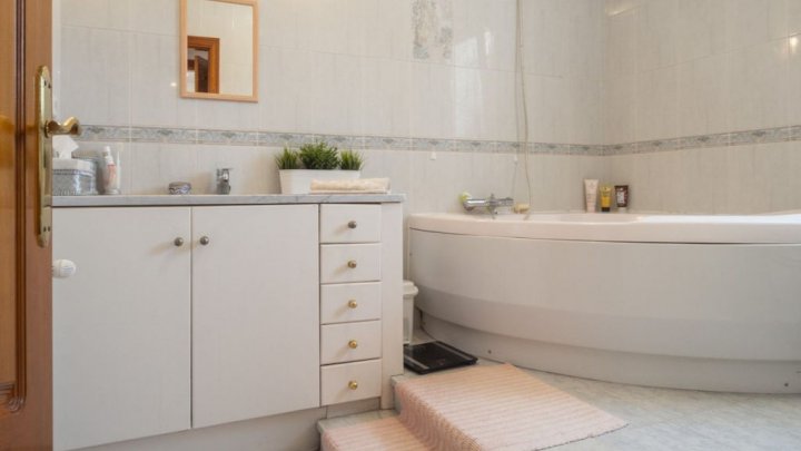 Maison de vacances avec piscine privée à vendre en Espagne à l'Escala sur la Costa Brava