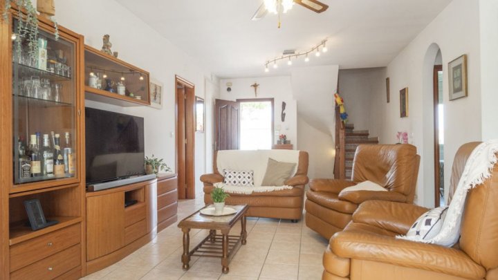 Maison de vacances avec piscine privée à vendre en Espagne à l'Escala sur la Costa Brava