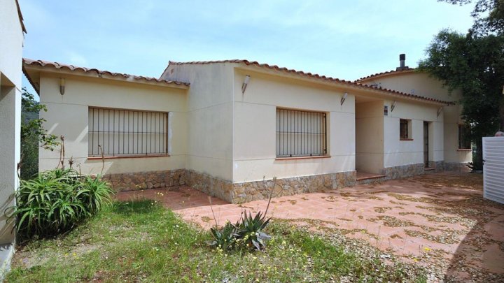 Spanien Ferienhaus bei der Badebucht Cala Canyelles an der Costa Brava bei Lloret de Mar zu verkaufen