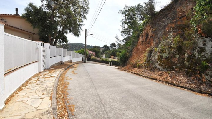 Spain holiday home for sale in the bay of Cala Canyelles on the Costa Brava near Lloret de Mar