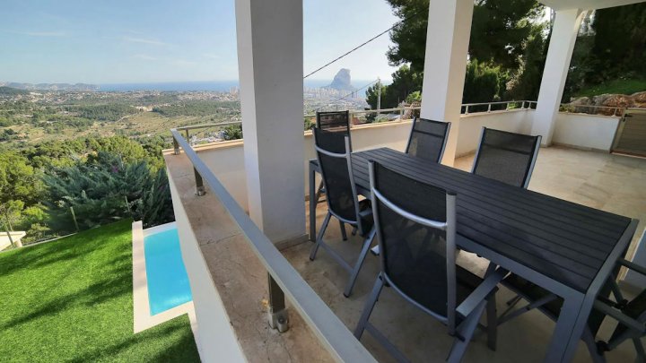 Spanien Costa Blanca Ferienhaus in Calpe mit Meerblick und privatem Pool zu verkaufen