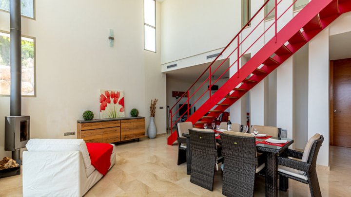 Spain Costa Blanca Villa for sale in Calpe with sea views and private pool