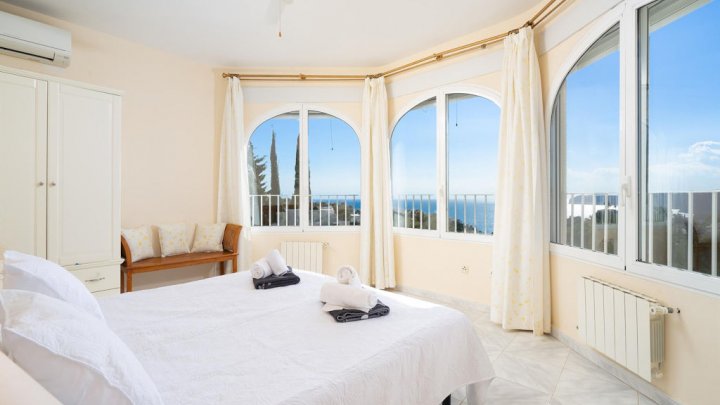 Espagne villa de vacances sur la Costa Blanca près de Javea avec vue sur la mer et piscine privée à vendre