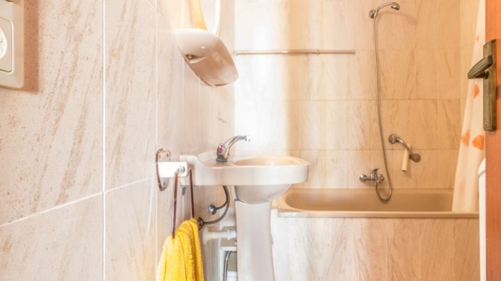 Schönes Empuriabrava Appartement am Kanal in Spanien an der Costa Brava kaufen