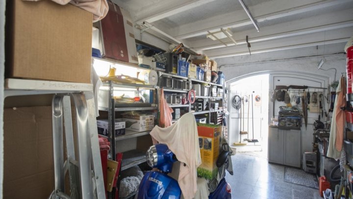 Espagne Empuriabrava Costa Brava 2 maisons à vendre sur le canal sur un terrain avec piscine privée et ponton