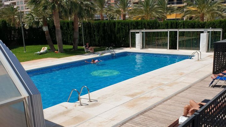 Espagne Costa Blanca Villajoyosa, appartement de vacances avec piscine commune